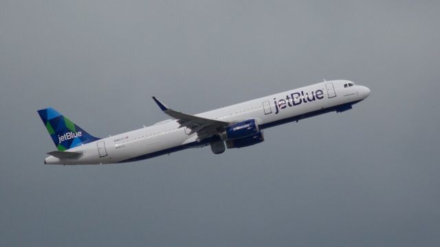 JetBlue's BlueFirst First Class Lands With a Basic-Fare Twist