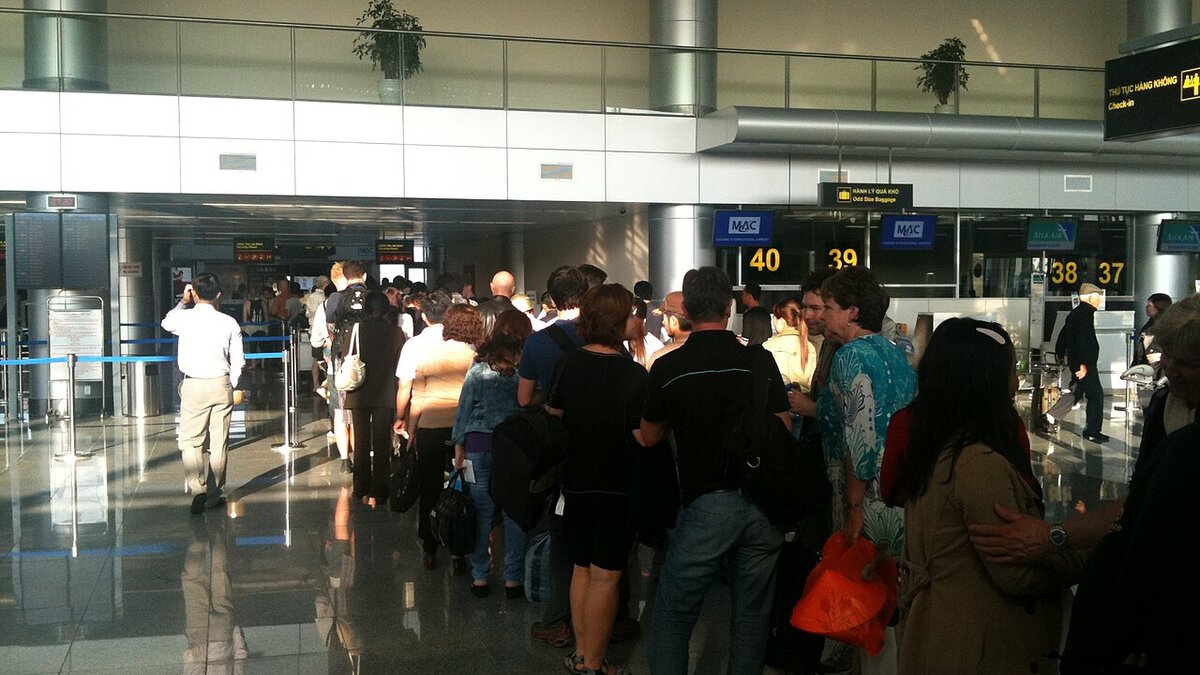 When to book holiday flights in 2026: Thanksgiving and Christmas deadlines arrive early this year