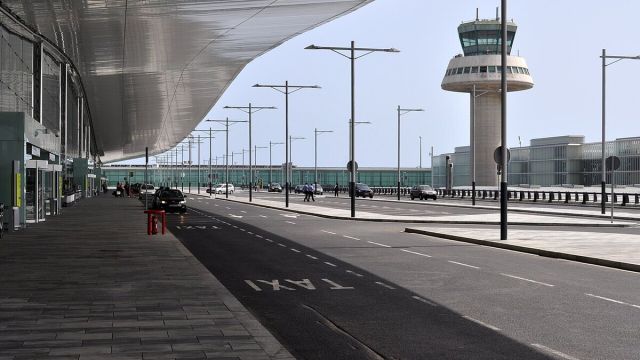 Barcelona Airport Strike: 270 Flights Cut, 6,000 Bags Hit