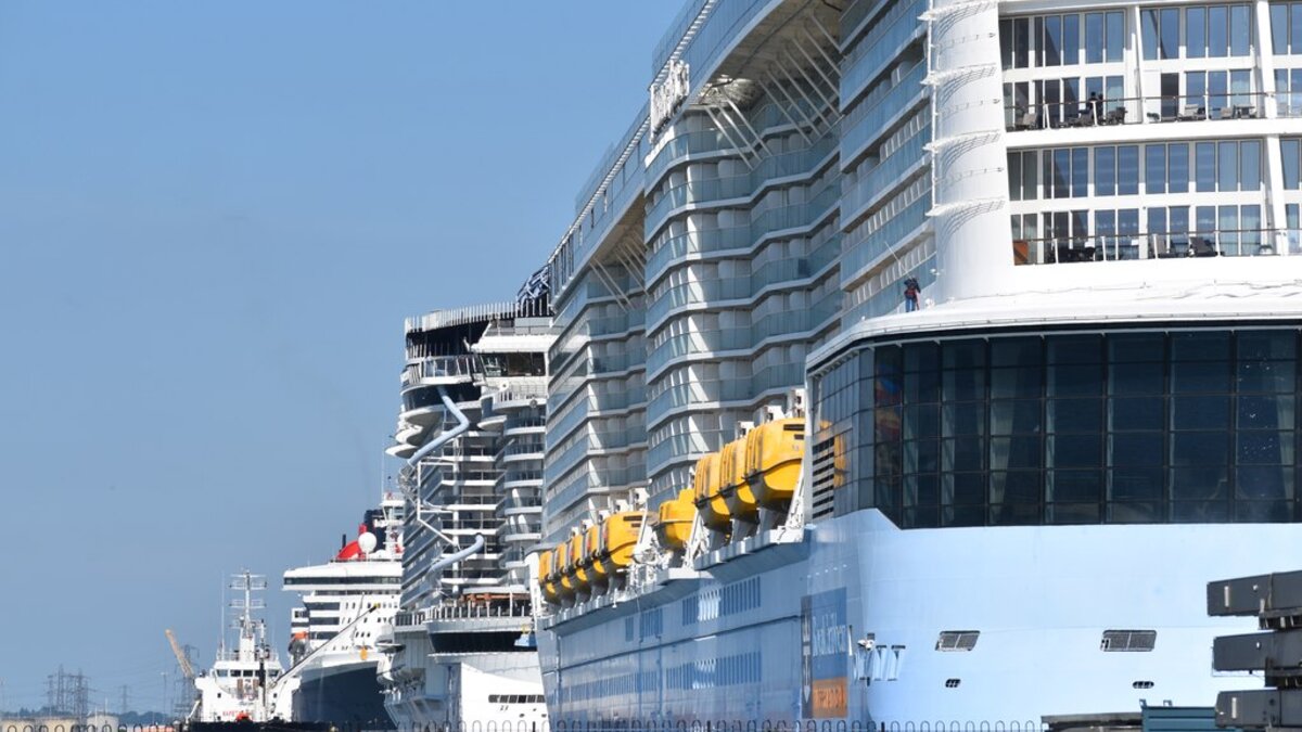 Norwegian Cruise Line Fleet Modernization: 16 Ships, 5 Exits