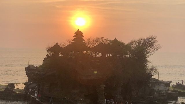 Bali vs Phuket: Which Is Better and Cheaper for Indians in 2026? (Fares, Visa & Budget Compared)