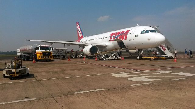 Indonesia Raises Domestic Flight Fuel Surcharge to 40%