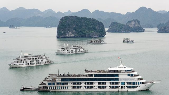Vietnam nears 16 million tourists in eight months