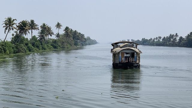 Best Time to Visit Kerala: Month-by-Month Guide (2026)