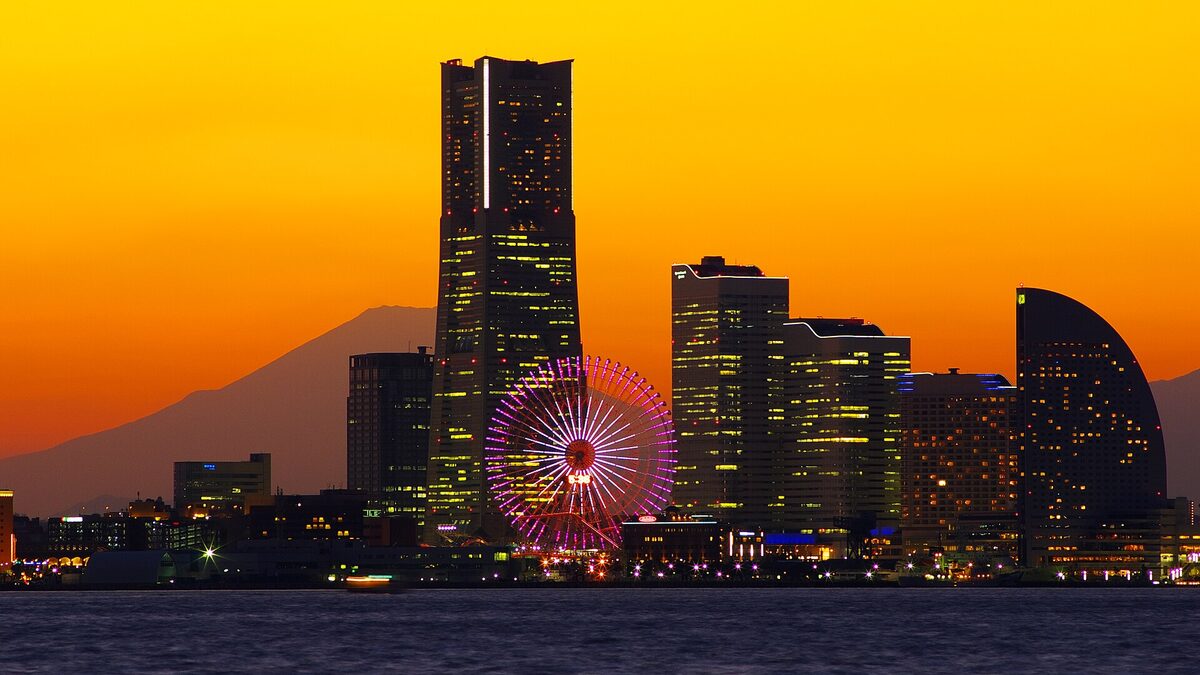 Cheapest Month to Fly to Japan: Fares, Seasons and Booking Tips