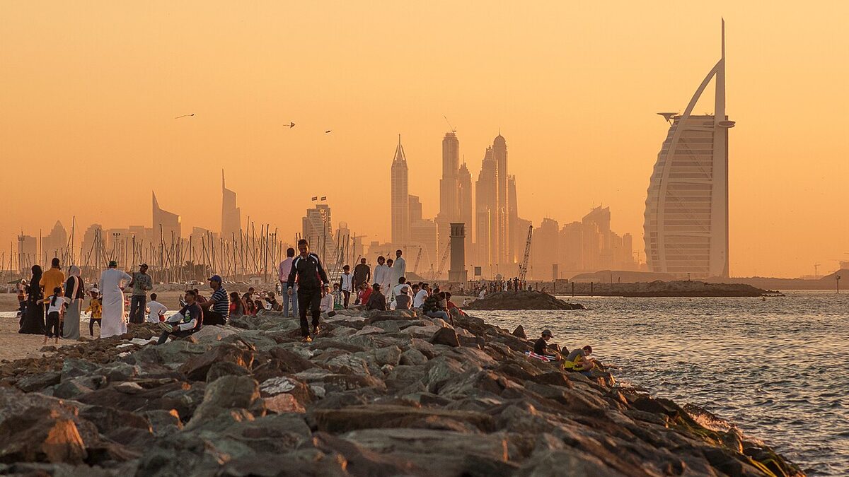 Tipping in Asia and Dubai: A Country Guide for Indian Travellers
