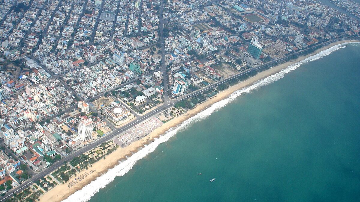 Vietnam Waives Visas for Chinese Tour Groups to Khanh Hoa