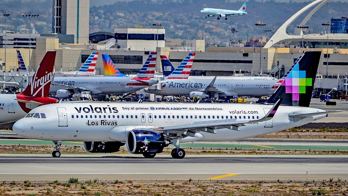 US Lifts Curbs on Mexican Airlines' New Routes from Mexico City Airports